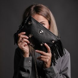 Azucena Fringe – Negro Brillante