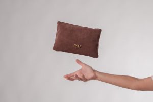 Pouch Pulsera – Marrón Arena